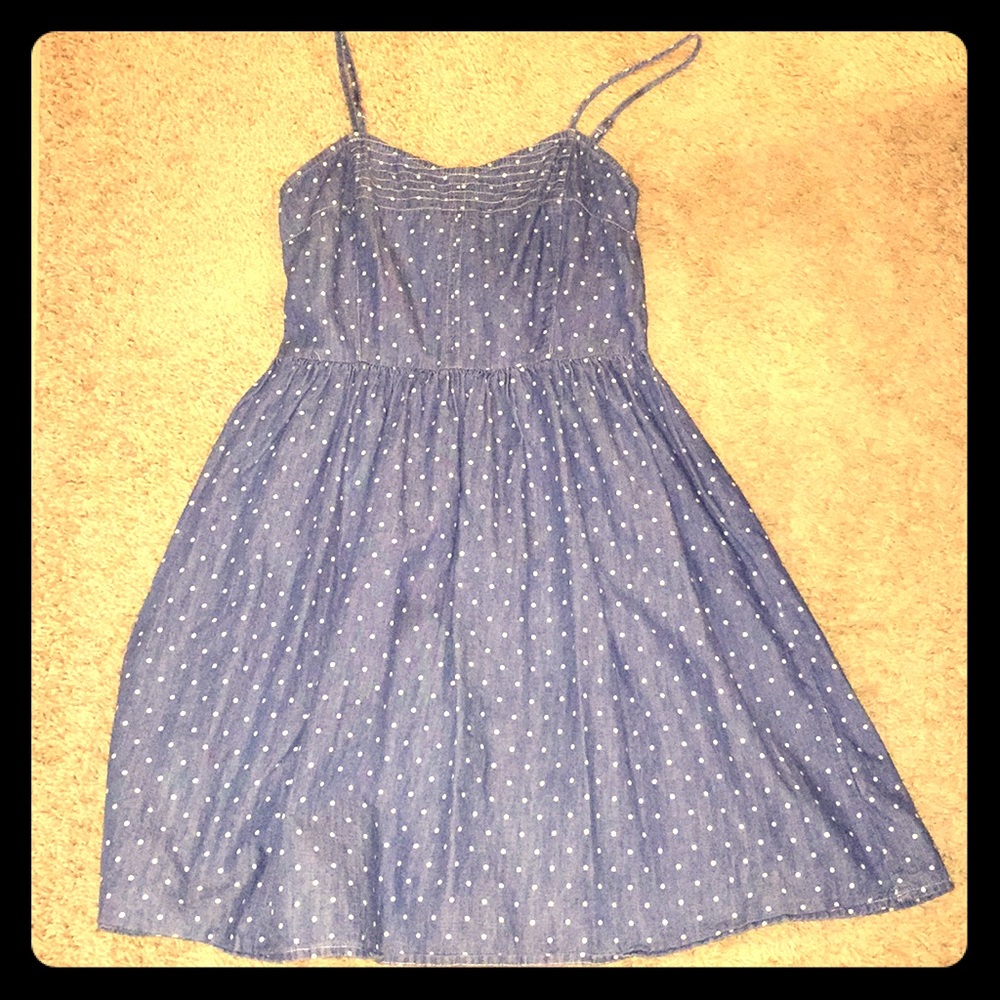 Polka dot navy strapless dress 👗